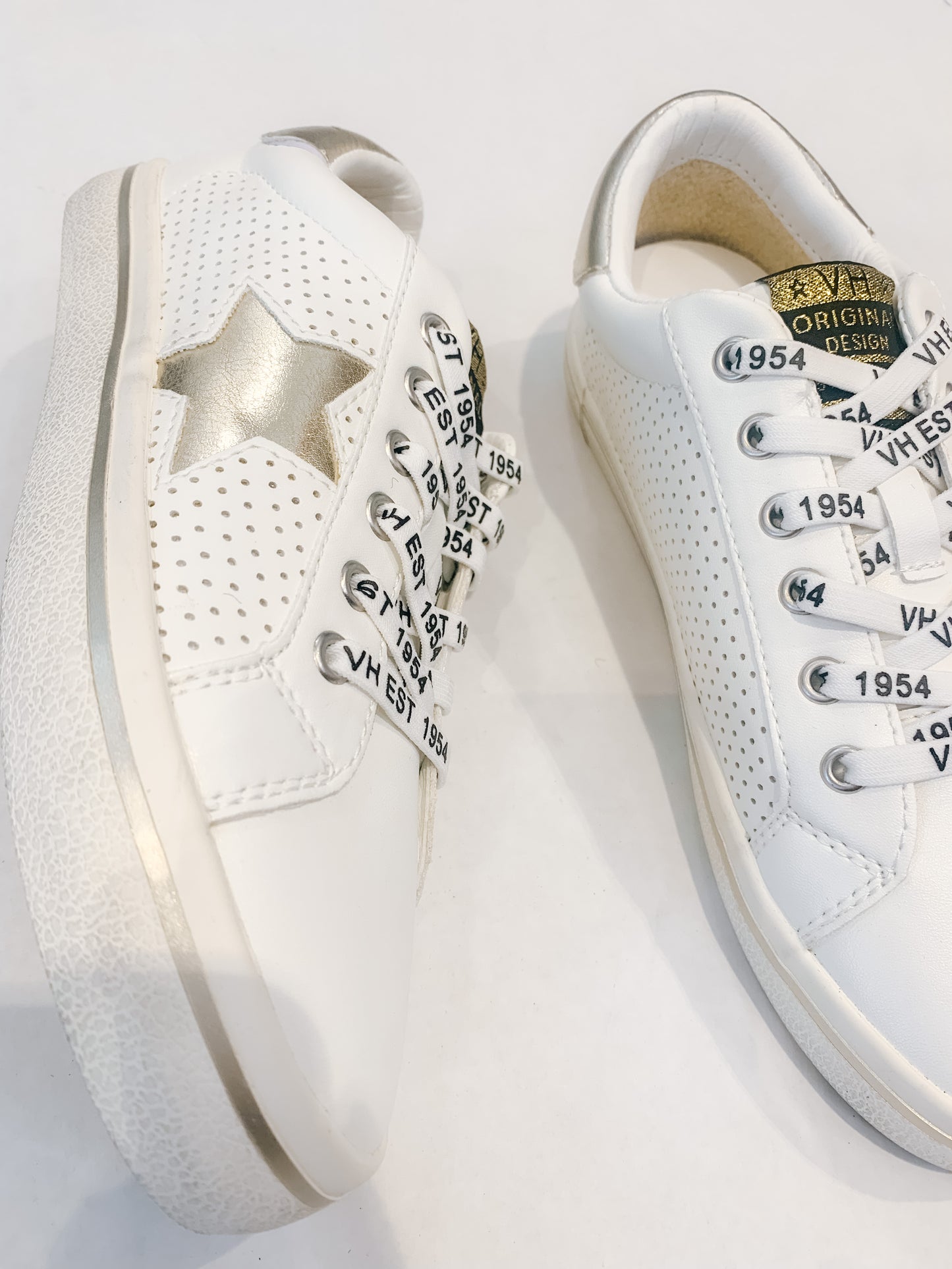Gold Vintage Sneaker