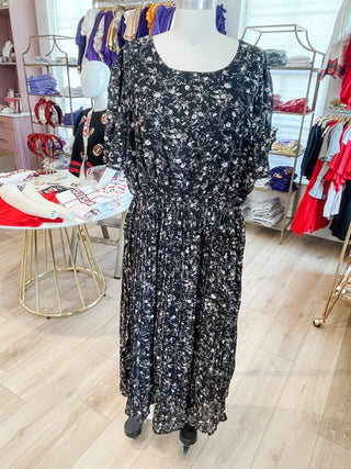 Pleated Floral Midi Dress (PLUS)