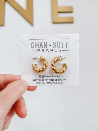 Dainty Twist Hoops